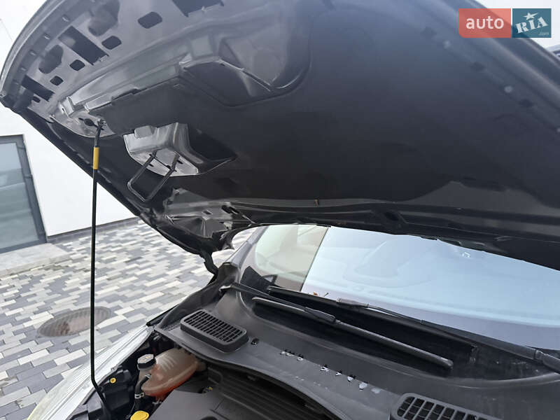 Позашляховик / Кросовер Ford Kuga 2019 в Мукачевому