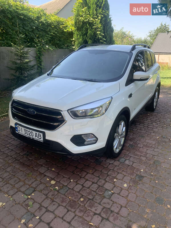 Позашляховик / Кросовер Ford Kuga 2017 в Львові фото 2 Позашляховик / Кросовер Ford Kuga 2017 в Львові