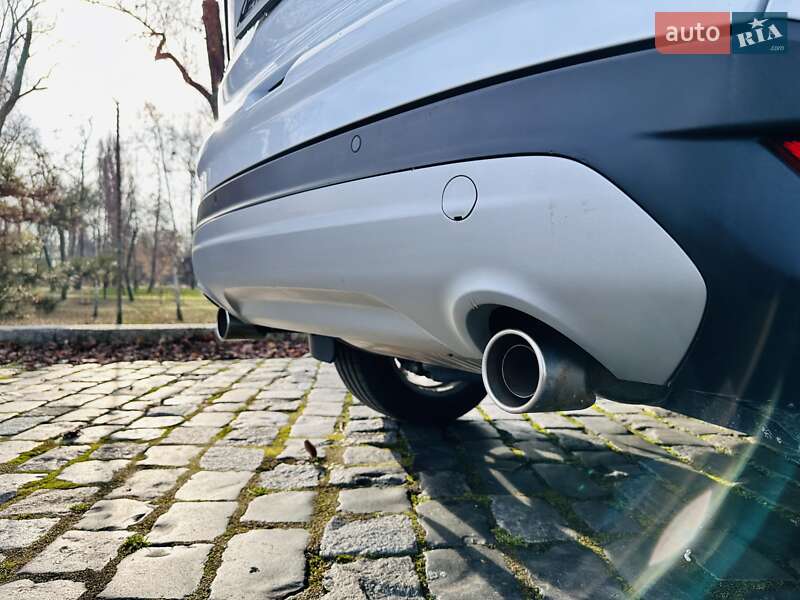 Позашляховик / Кросовер Ford Kuga 2019 в Києві