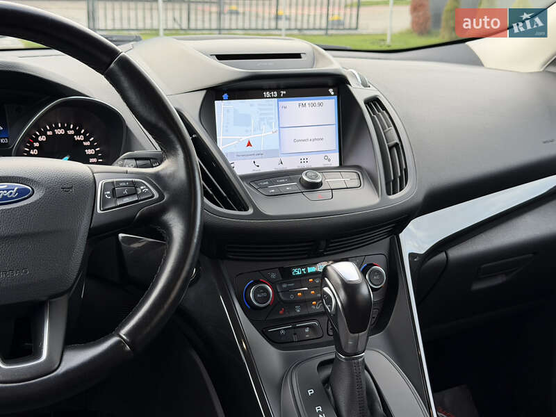 Позашляховик / Кросовер Ford Kuga 2019 в Ужгороді