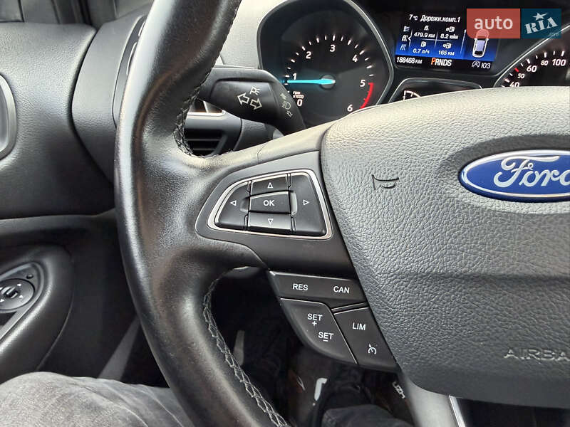 Позашляховик / Кросовер Ford Kuga 2019 в Ужгороді