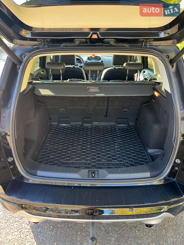 Позашляховик / Кросовер Ford Kuga 2014 в Києві