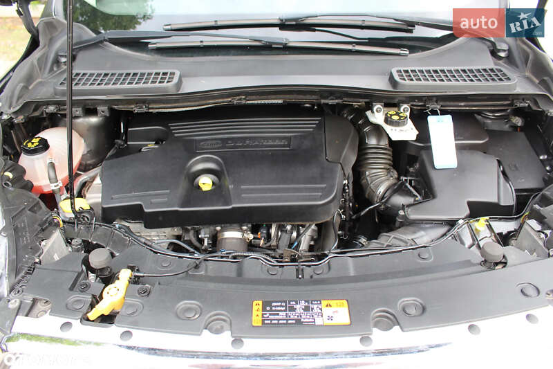 Позашляховик / Кросовер Ford Kuga 2017 в Львові