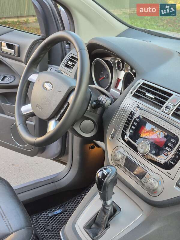 Позашляховик / Кросовер Ford Kuga 2013 в Києві