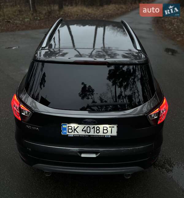 Внедорожник / Кроссовер Ford Kuga 2016 в Киеве