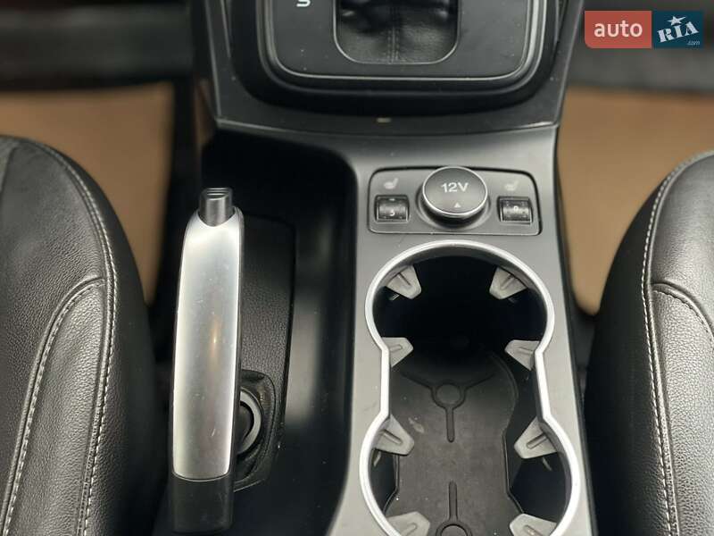 Внедорожник / Кроссовер Ford Kuga 2013 в Днепре