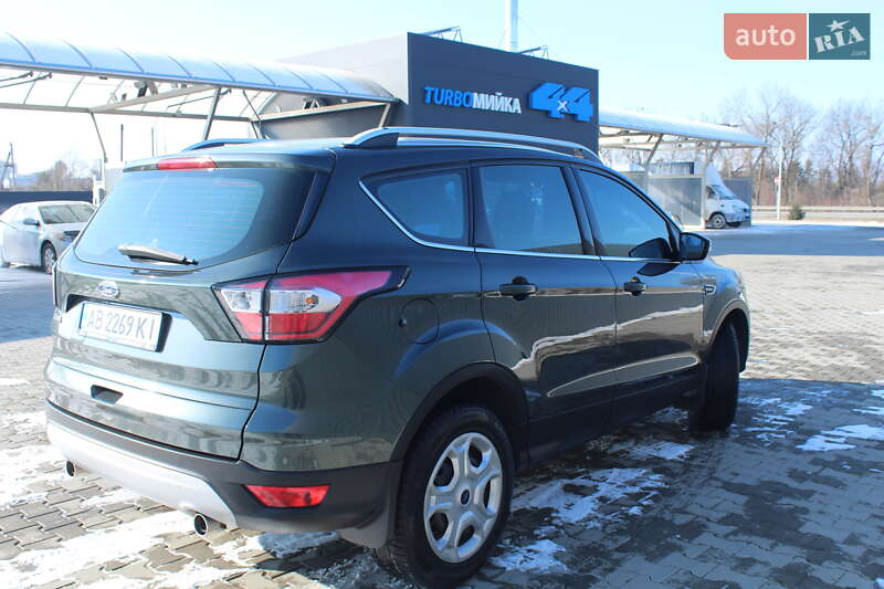 Внедорожник / Кроссовер Ford Kuga 2017 в Хмельницком фото 7 Внедорожник / Кроссовер Ford Kuga 2017 в Хмельницком