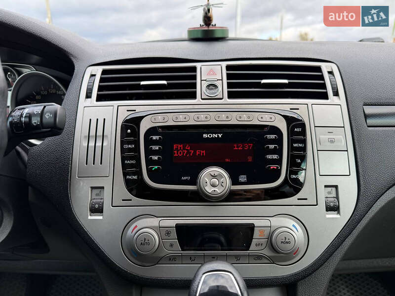 Внедорожник / Кроссовер Ford Kuga 2012 в Житомире