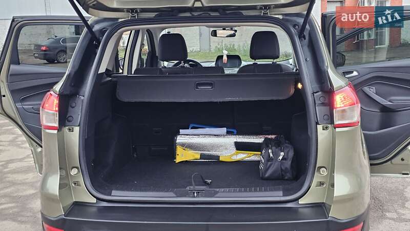 Позашляховик / Кросовер Ford Kuga 2013 в Чернігові