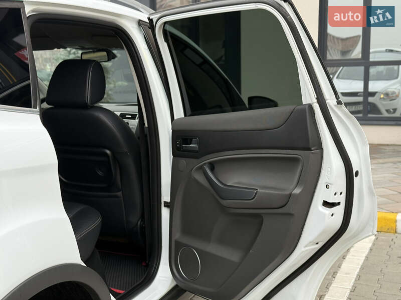 Внедорожник / Кроссовер Ford Kuga 2010 в Киеве фото 26 Внедорожник / Кроссовер Ford Kuga 2010 в Киеве