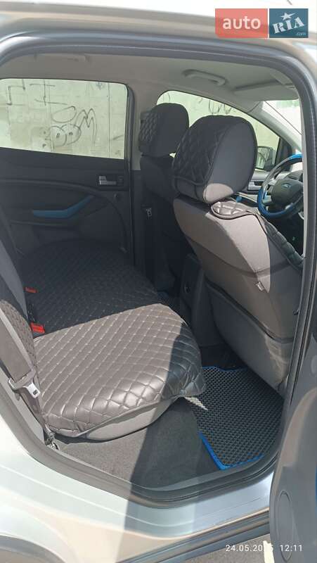 Внедорожник / Кроссовер Ford Kuga 2009 в Павлограде фото 4 Внедорожник / Кроссовер Ford Kuga 2009 в Павлограде