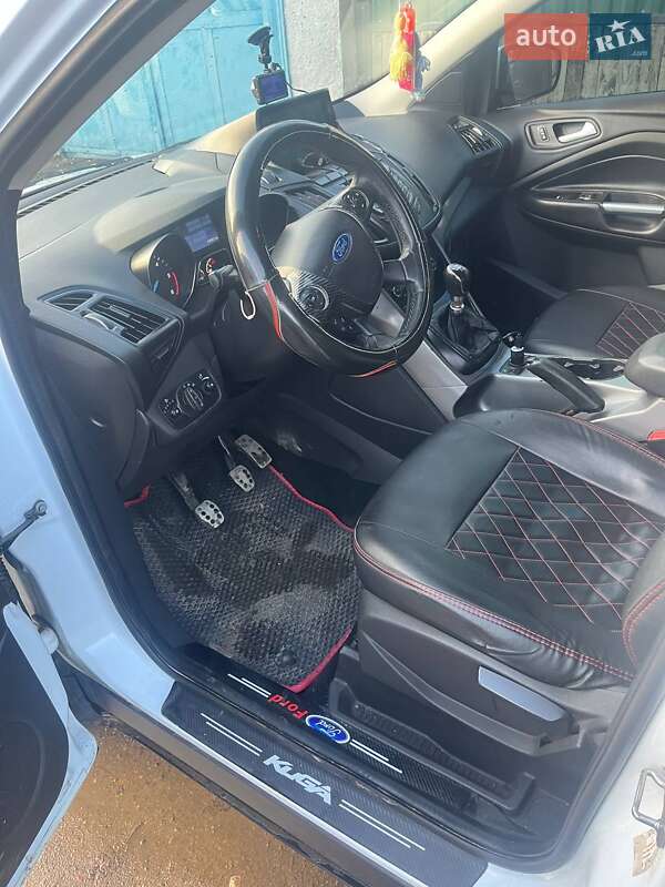 Внедорожник / Кроссовер Ford Kuga 2013 в Вапнярке фото 6 Внедорожник / Кроссовер Ford Kuga 2013 в Вапнярке