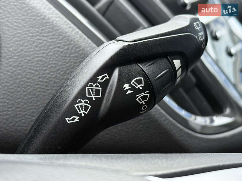 Позашляховик / Кросовер Ford Kuga 2015 в Рівному