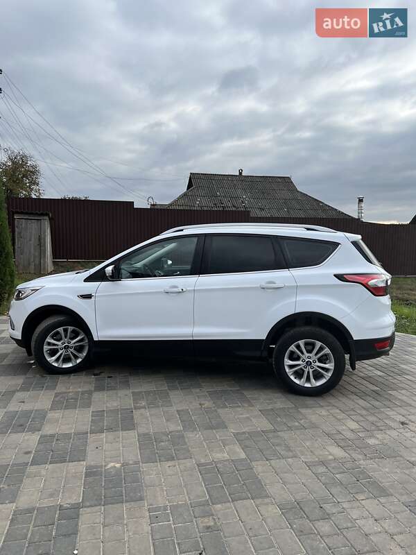 Позашляховик / Кросовер Ford Kuga 2019 в Бершаді