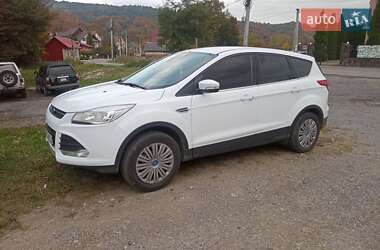 Внедорожник / Кроссовер Ford Kuga 2016 в Прилуках