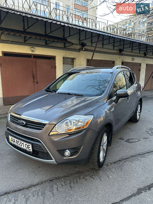 Позашляховик / Кросовер Ford Kuga 2012 в Києві