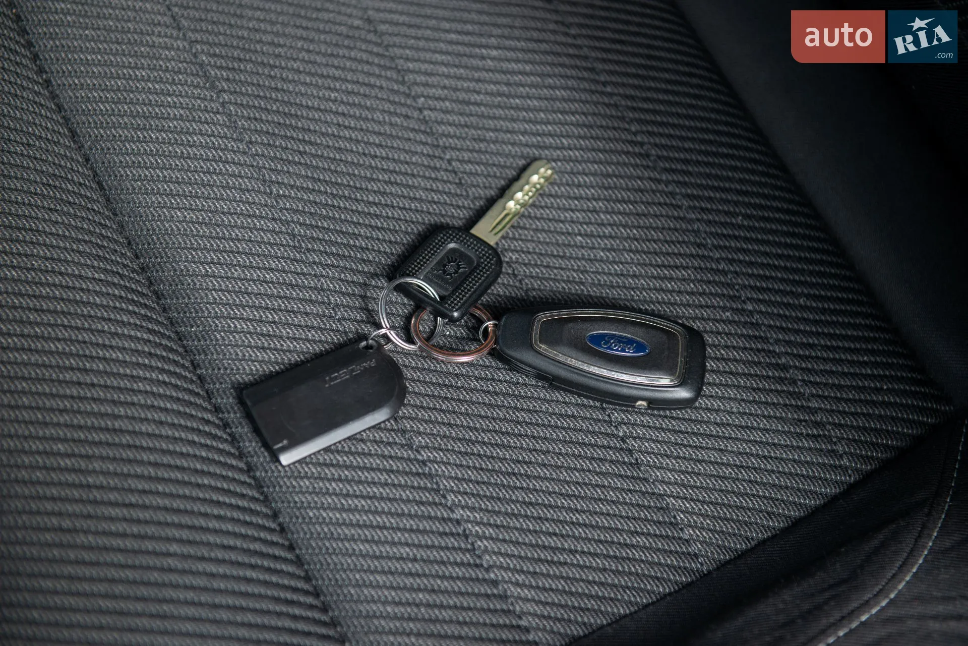 2015 Ford Kuga - мініатюра 17