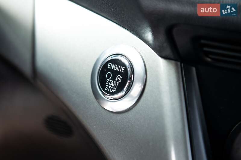 Позашляховик / Кросовер Ford Kuga 2015 в Івано-Франківську