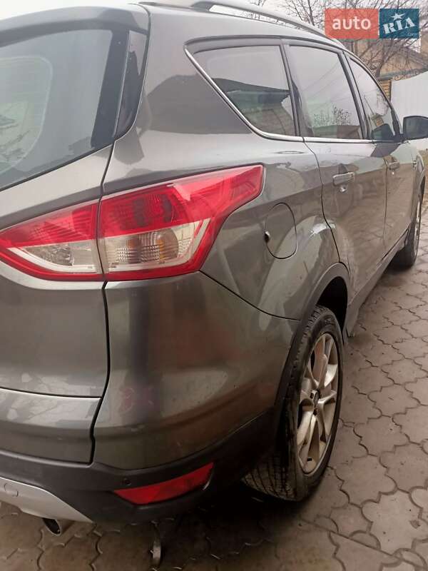Внедорожник / Кроссовер Ford Kuga 2014 в Черкассах
