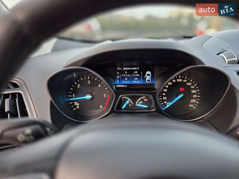 Внедорожник / Кроссовер Ford Kuga 2017 в Полтаве