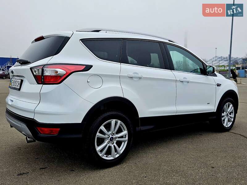 Внедорожник / Кроссовер Ford Kuga 2016 в Днепре фото 13 Внедорожник / Кроссовер Ford Kuga 2016 в Днепре