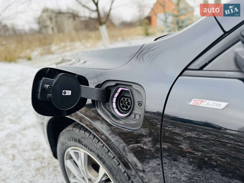 Внедорожник / Кроссовер Ford Kuga 2022 в Ромнах