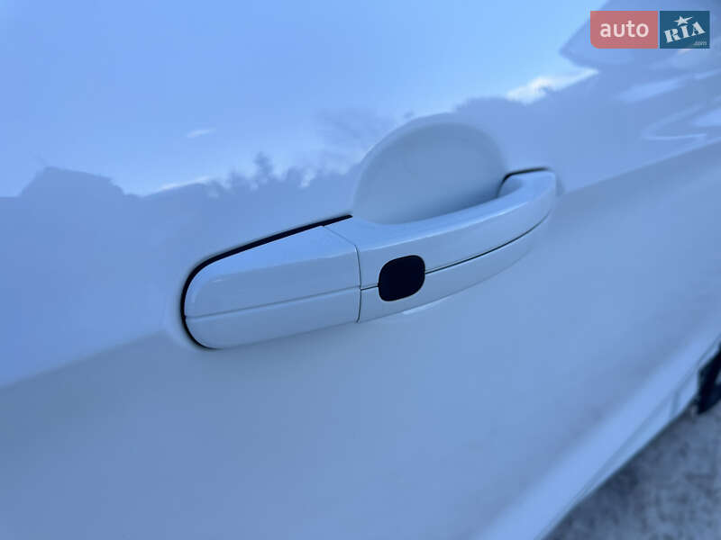 Позашляховик / Кросовер Ford Kuga 2014 в Житомирі фото 16 Позашляховик / Кросовер Ford Kuga 2014 в Житомирі