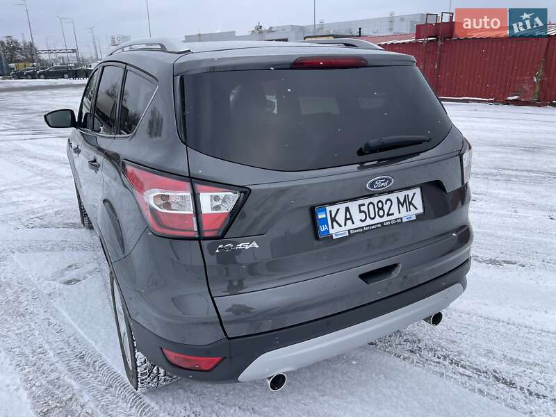 Позашляховик / Кросовер Ford Kuga 2018 в Києві