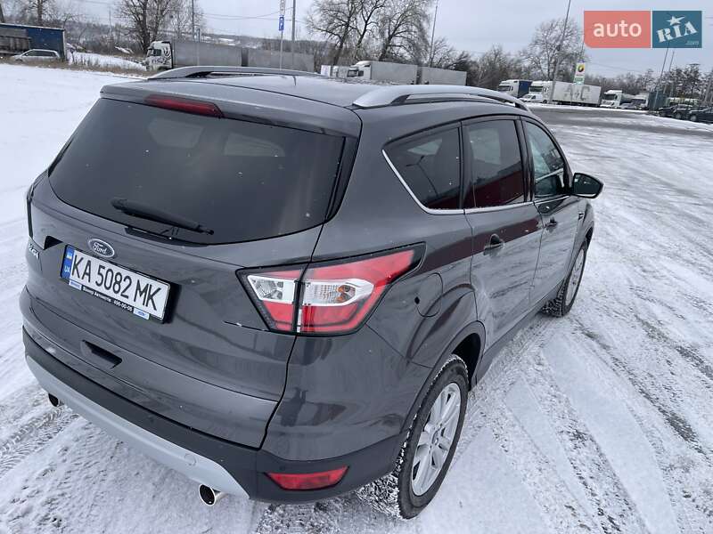 Позашляховик / Кросовер Ford Kuga 2018 в Києві