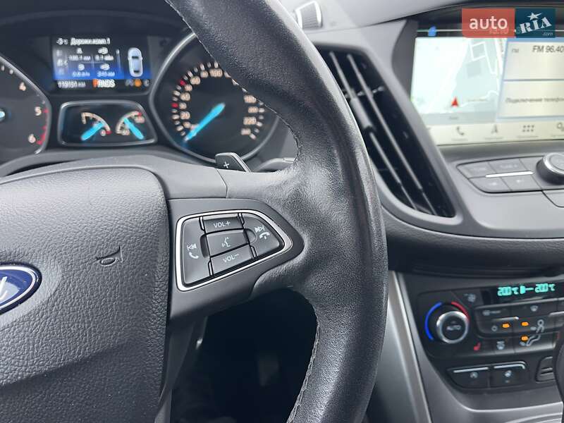 Позашляховик / Кросовер Ford Kuga 2018 в Києві