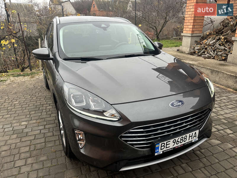 Внедорожник / Кроссовер Ford Kuga 2023 в Николаеве