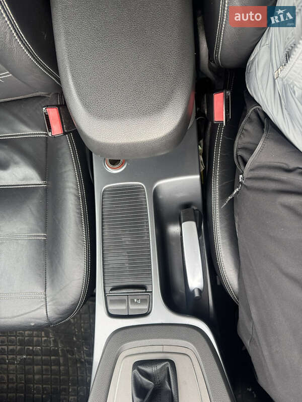 Позашляховик / Кросовер Ford Kuga 2011 в Хмельницькому фото 31 Позашляховик / Кросовер Ford Kuga 2011 в Хмельницькому