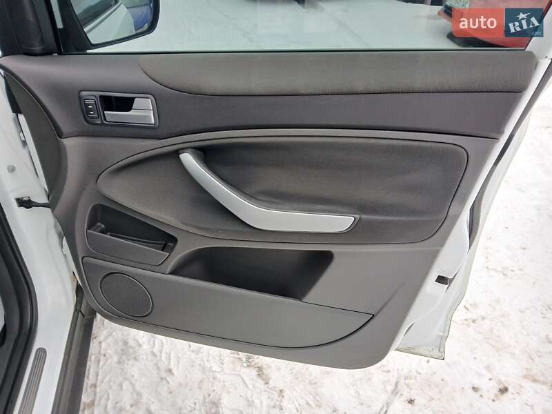 Внедорожник / Кроссовер Ford Kuga 2011 в Киеве