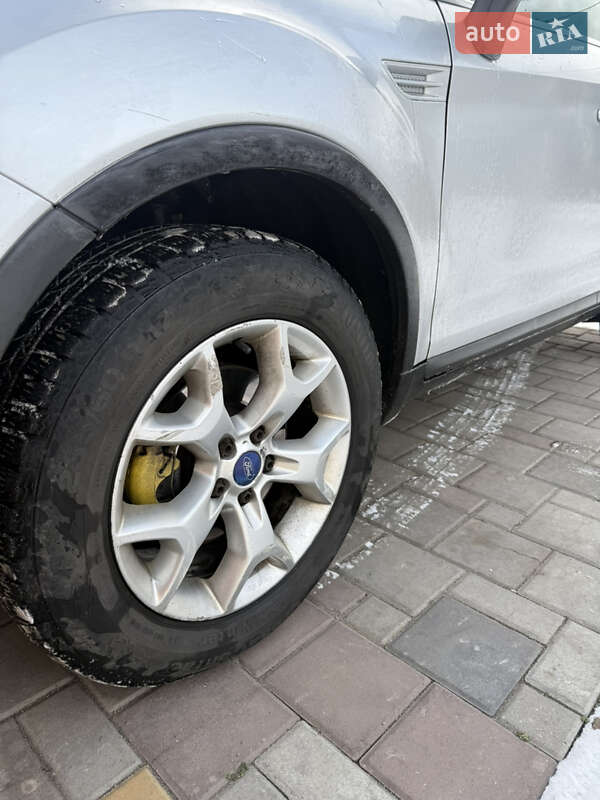 Внедорожник / Кроссовер Ford Kuga 2011 в Черкассах