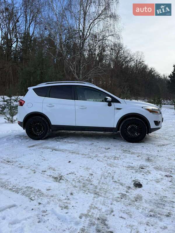 Позашляховик / Кросовер Ford Kuga 2011 в Богуславі