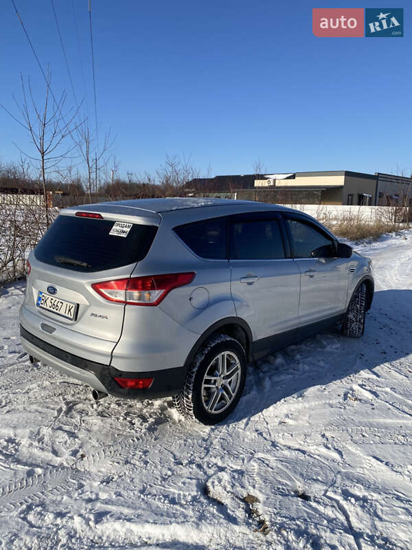 Позашляховик / Кросовер Ford Kuga 2014 в Луцьку