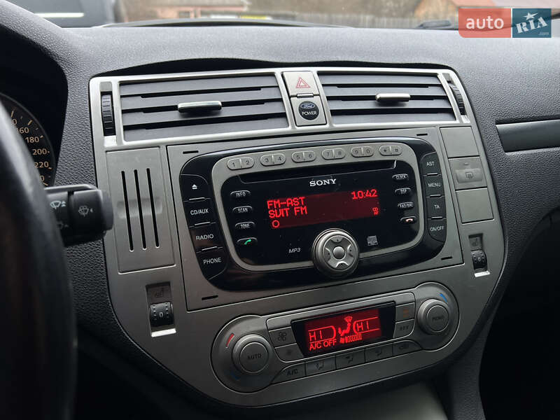 Внедорожник / Кроссовер Ford Kuga 2009 в Сваляве фото 43 Внедорожник / Кроссовер Ford Kuga 2009 в Сваляве