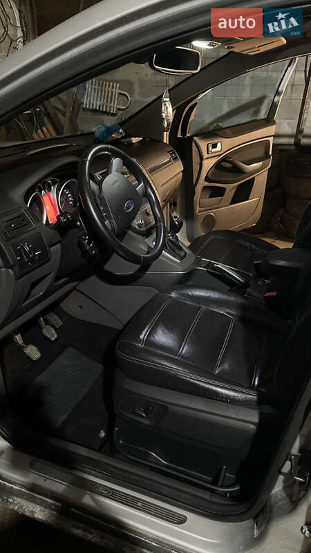 Внедорожник / Кроссовер Ford Kuga 2008 в Кременце