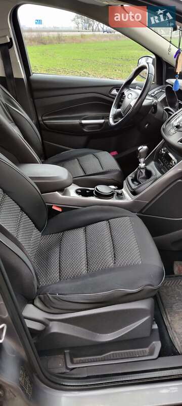 Внедорожник / Кроссовер Ford Kuga 2013 в Павлограде