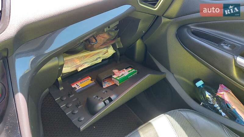 Внедорожник / Кроссовер Ford Kuga 2013 в Харькове