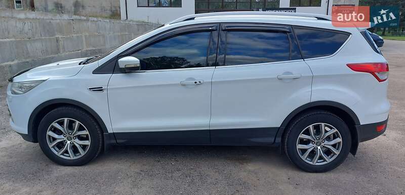 Внедорожник / Кроссовер Ford Kuga 2013 в Харькове