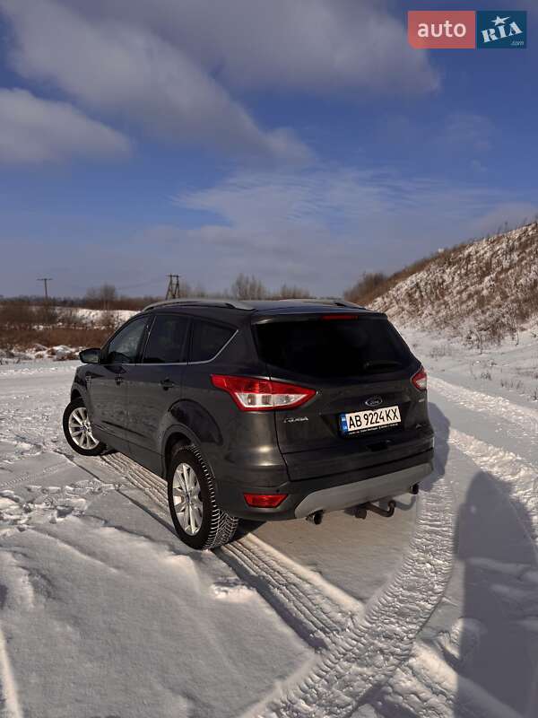 Внедорожник / Кроссовер Ford Kuga 2015 в Калиновке
