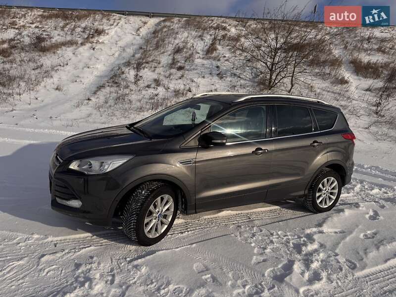 Внедорожник / Кроссовер Ford Kuga 2015 в Калиновке
