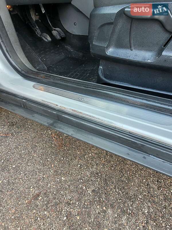 Позашляховик / Кросовер Ford Kuga 2011 в Києві