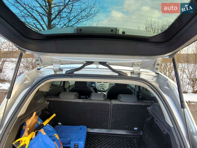 Позашляховик / Кросовер Ford Kuga 2011 в Києві