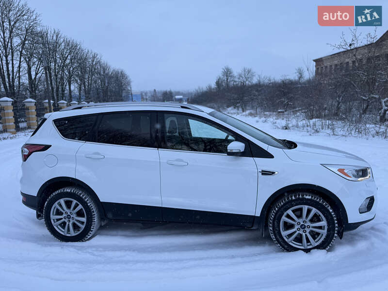 Внедорожник / Кроссовер Ford Kuga 2016 в Тульчине фото 10 Внедорожник / Кроссовер Ford Kuga 2016 в Тульчине