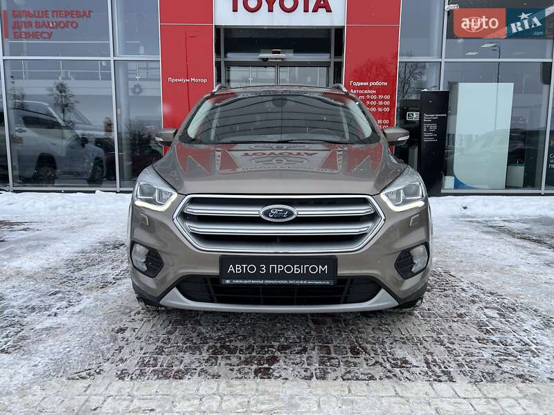 Внедорожник / Кроссовер Ford Kuga 2019 в Виннице