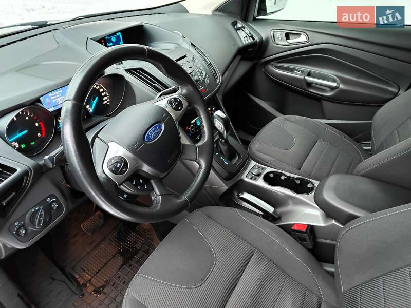 Внедорожник / Кроссовер Ford Kuga 2015 в Киеве