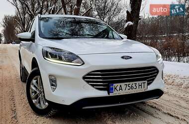 Позашляховик / Кросовер Ford Kuga 2021 в Харкові