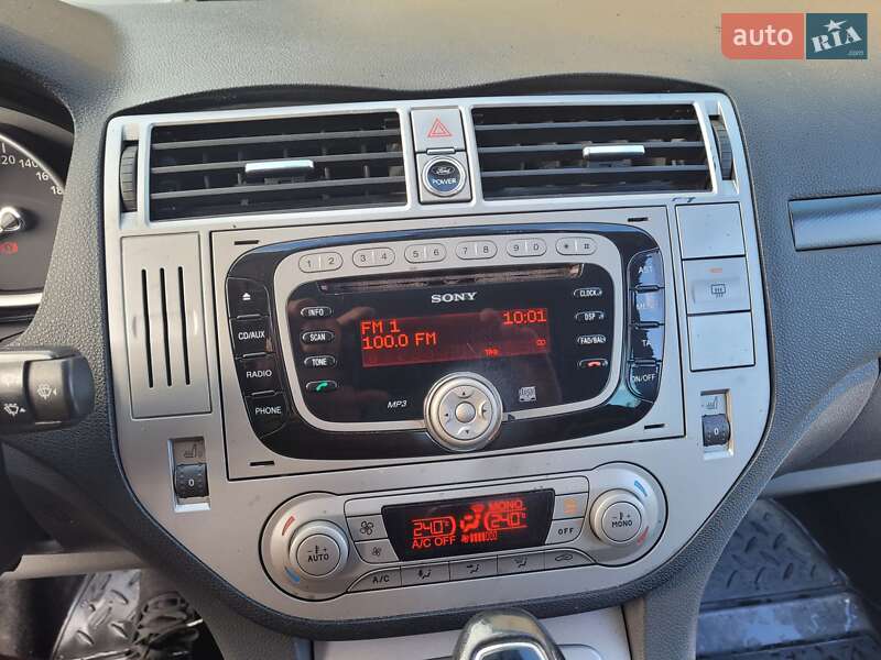 Позашляховик / Кросовер Ford Kuga 2012 в Чернівцях